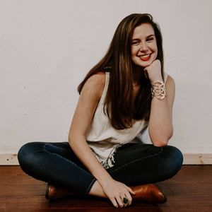 Meet your Posher, Holly